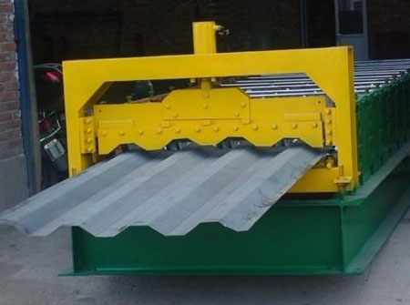 車廂板成型機